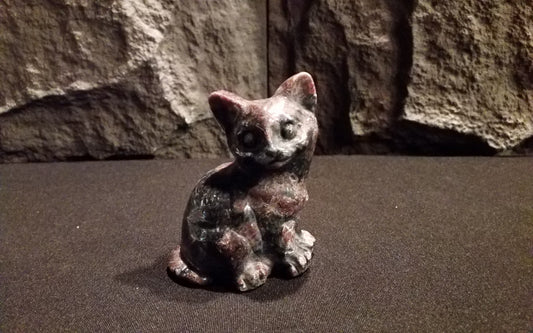 Garnet Cat