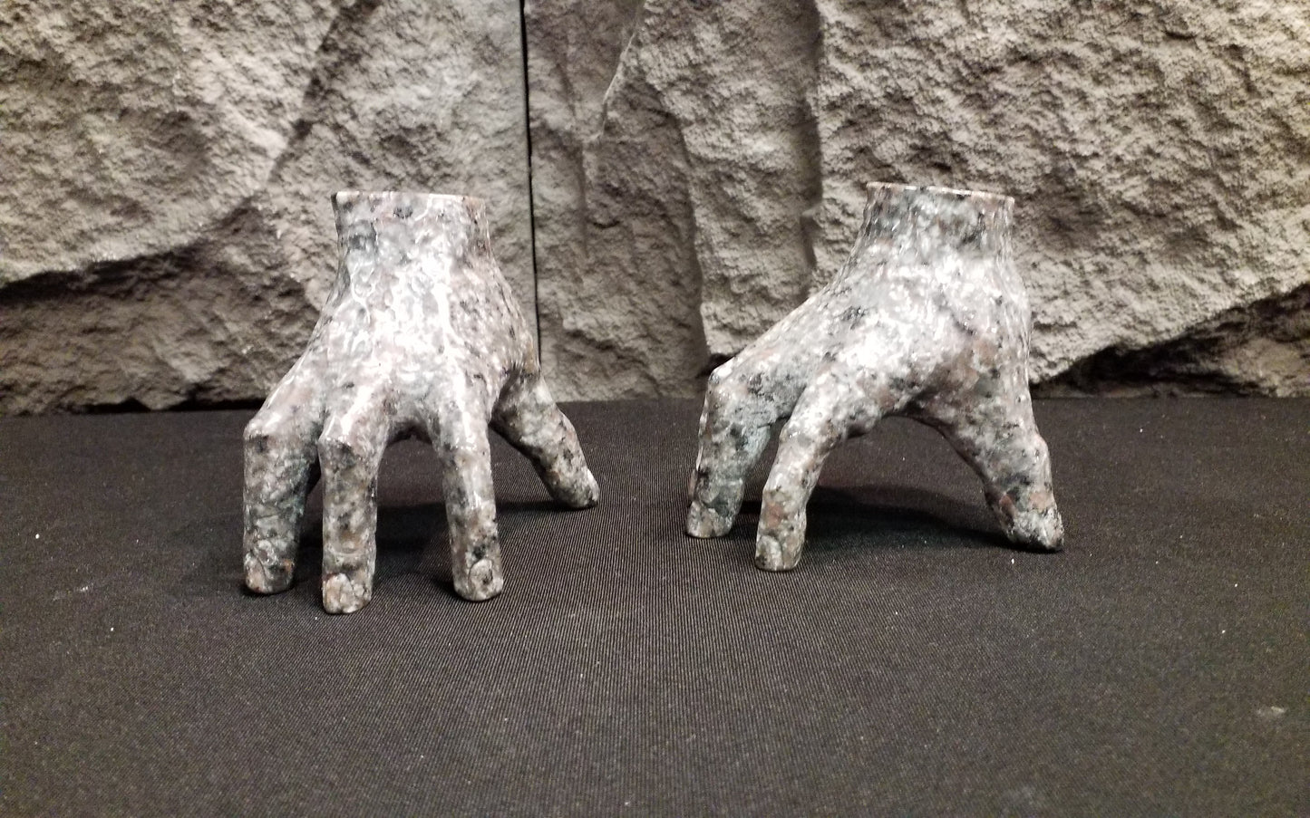 Yooperlite Hand (Thing)