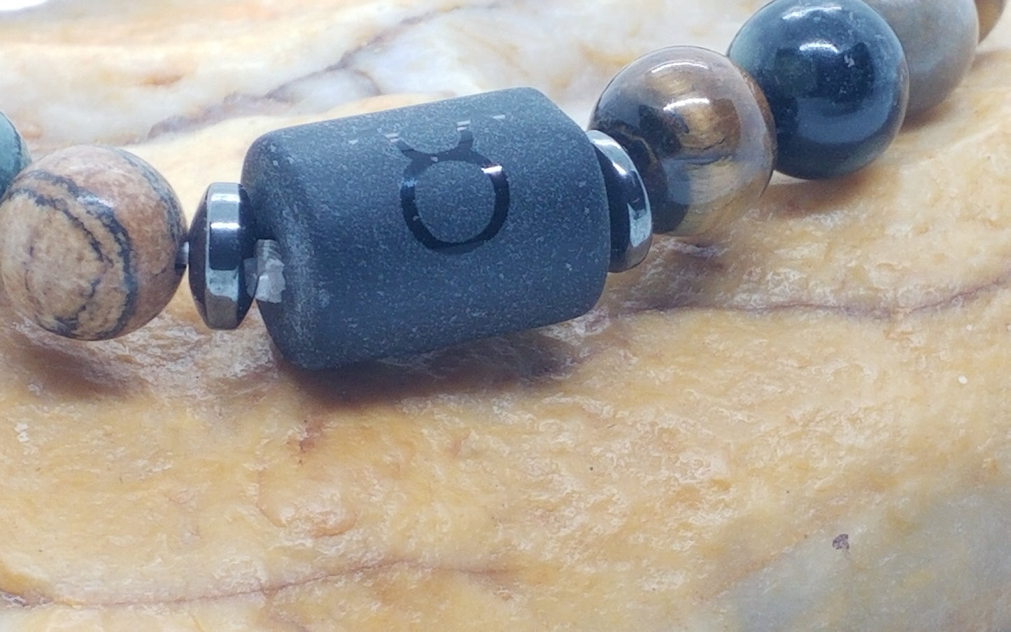 Zodiac Symbol Bracelet Taurus 8mm