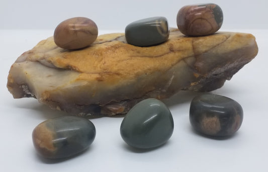 Tri-colored Agate Tumbled Stone