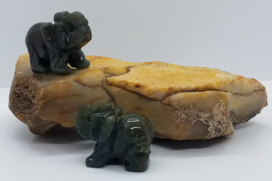 Indian Agate Elephant 1.5 "