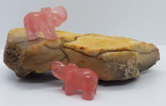 Cherry Quartz Elephant 1.5 "